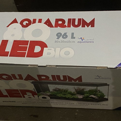 Aquarium tout équipé Aquatlantis 96L + Biobox + meuble / parfait état