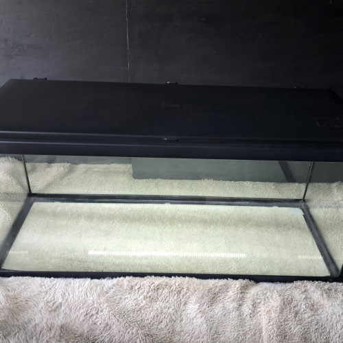 Aquarium Aquatlantis 85 L / très bon état