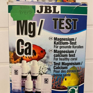 RUNBO Test d'eau pour Aquariophilie, 150 Bandelette Aquariophilie de Test  Eau 6 en1 pour Dureté Totale, Carbonatée, PH, Nitrite, Nitrate, Chlore
